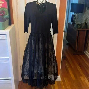 Chloe Lace Dress-No Size